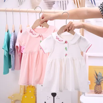 2024 Yaz Ins Kore Bebek Kız Elbise Akademik Tarzı Mektup Nakış Pamuk Yumuşak Çocuk Kız Elbise Vintage Çocuk Kız Elbise